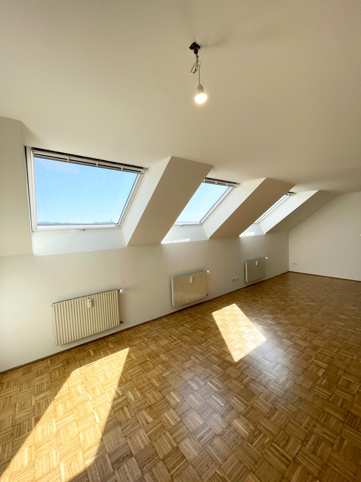 2-Zimmer-Erstbezug nach Sanierung - Provisionsfrei